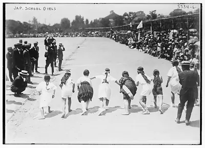 Jap. school girls -- race