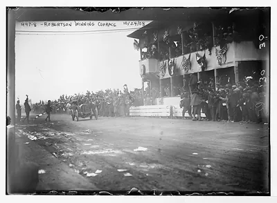 Vanderbilt Cup Auto Race, Robertson winning