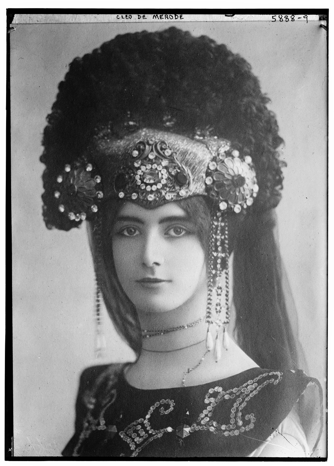 Cleo De Merode, n/a — historic photograph