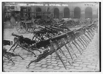 German Mitrailleuses in Invalides, Paris