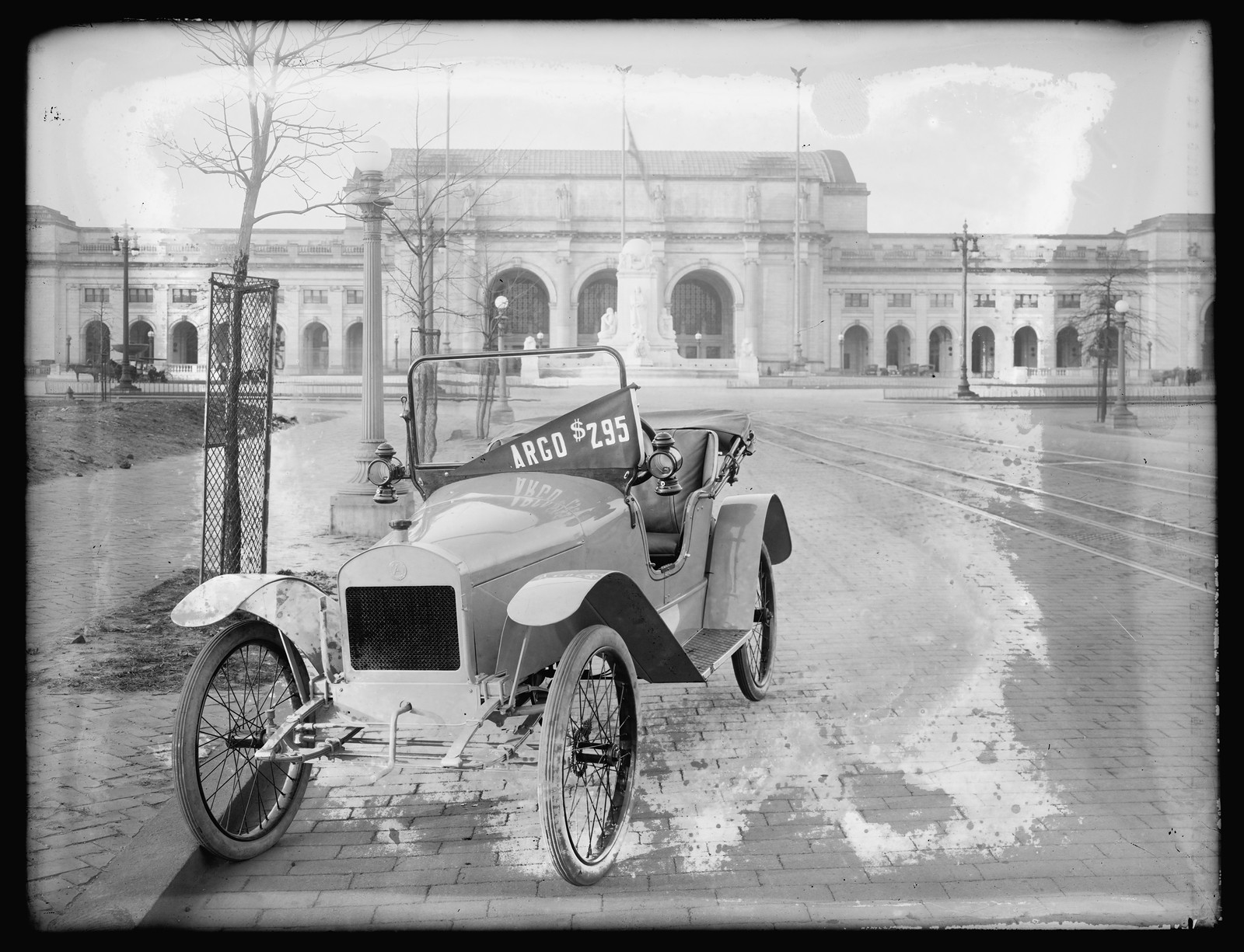 [ARGO Auto, $295.00, Union Station, Washington, D.C.], [between 1910 and 1920] — historic photograph