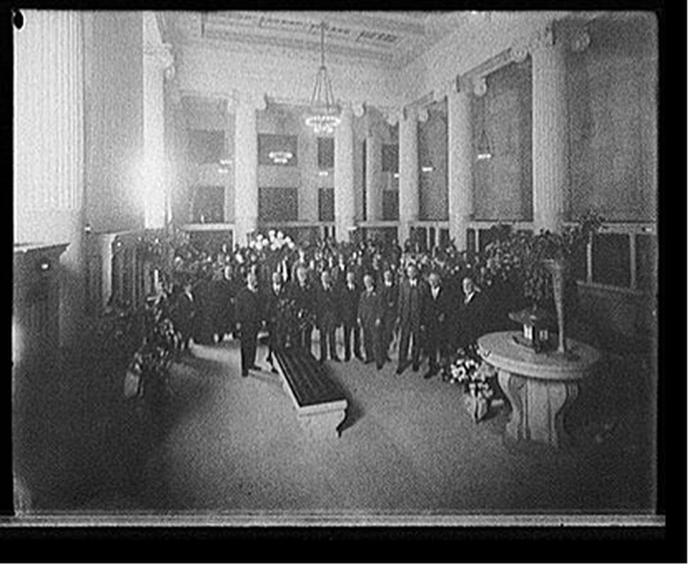[Lobby, Dime Savings Bank, Detroit, Mich.], [between 1910 and 1920] — historic photograph