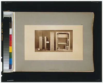A photographing camera and back of electro-shutter