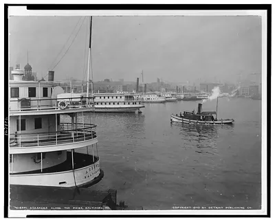 Steamers along the piers, Baltimore, Md.