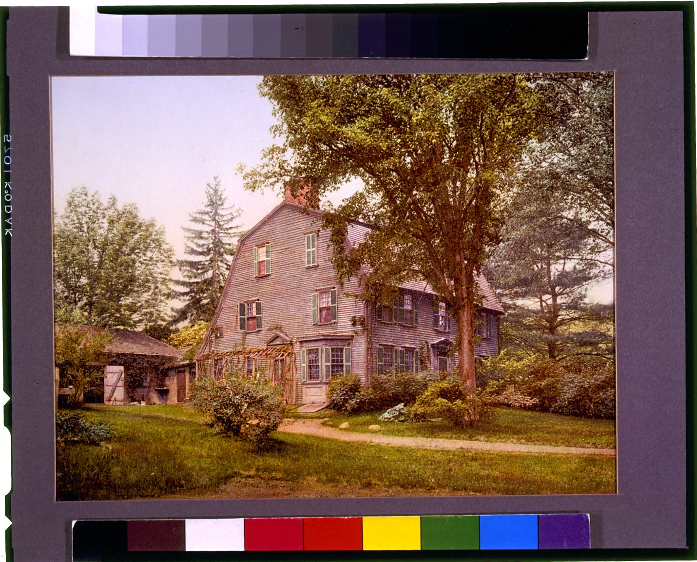 The Old Manse, Concord, c1900. — historic print