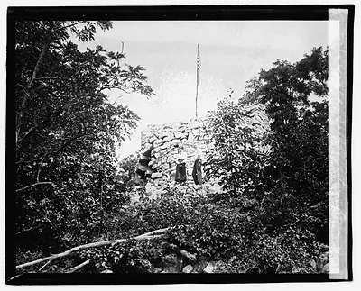 Herald Sheperdstown Tour, Geo. Washington Monument