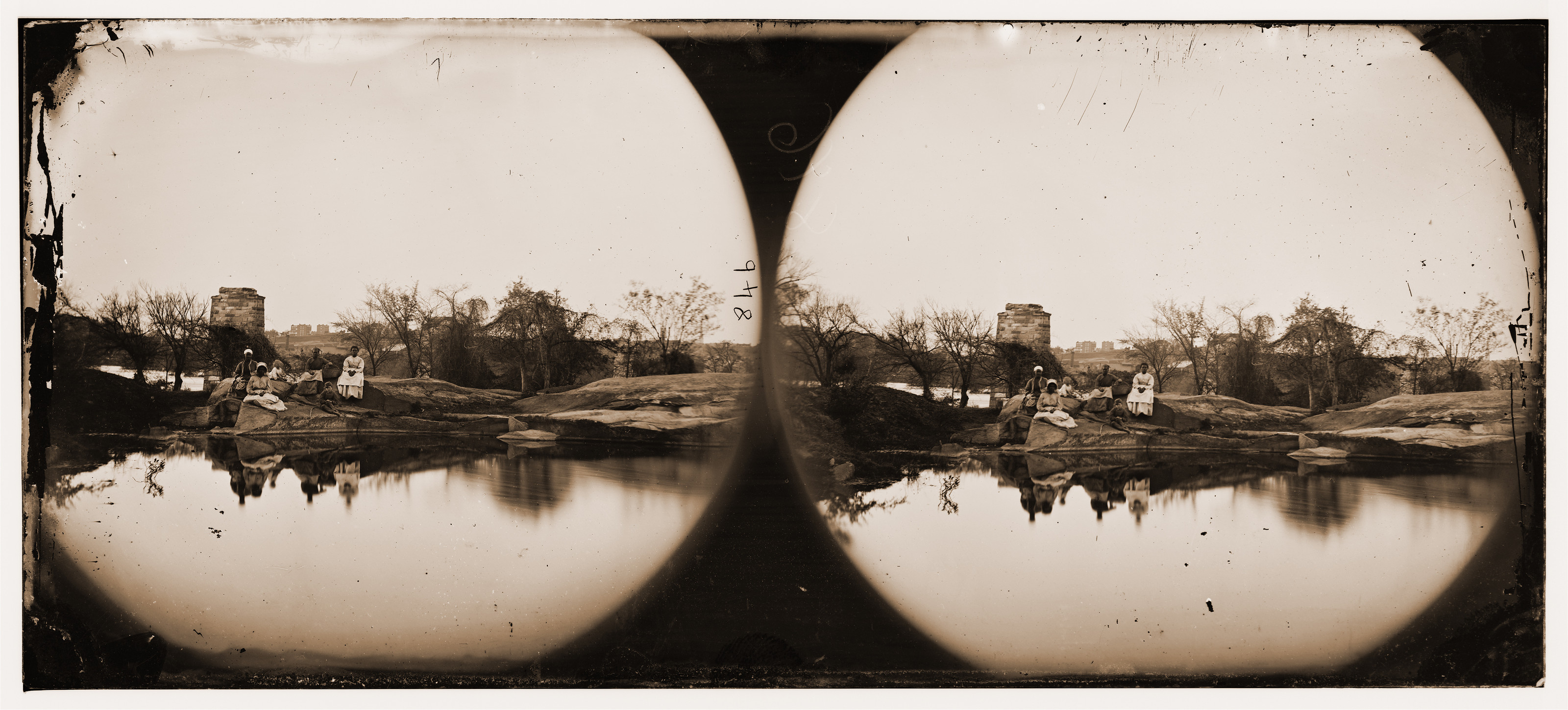 Richmond Virginia. Ruins of Richmond & Petersburg railroad bridge from island in Ja, 1865 — historic photograph