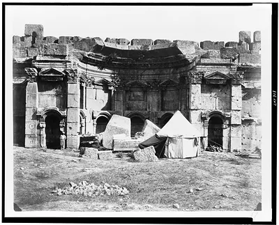 Baalbec. Interior of Gt. Court / Bonfils.