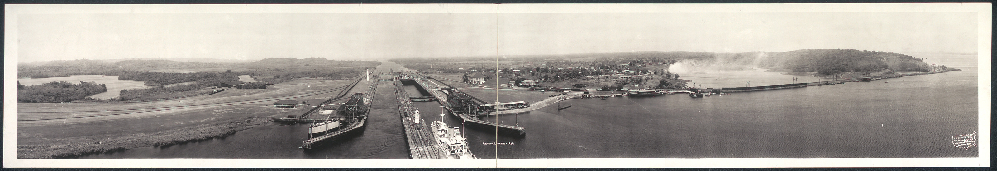 Panoramic view of Gatun Locks with ships and lake — historic image