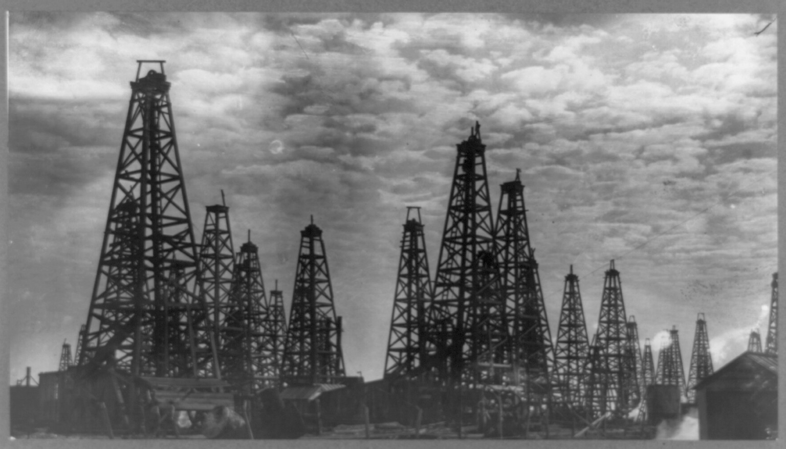 [Spindle Top oil field, Beaumont, Texas], [between 1900 and 1950] — historic photograph
