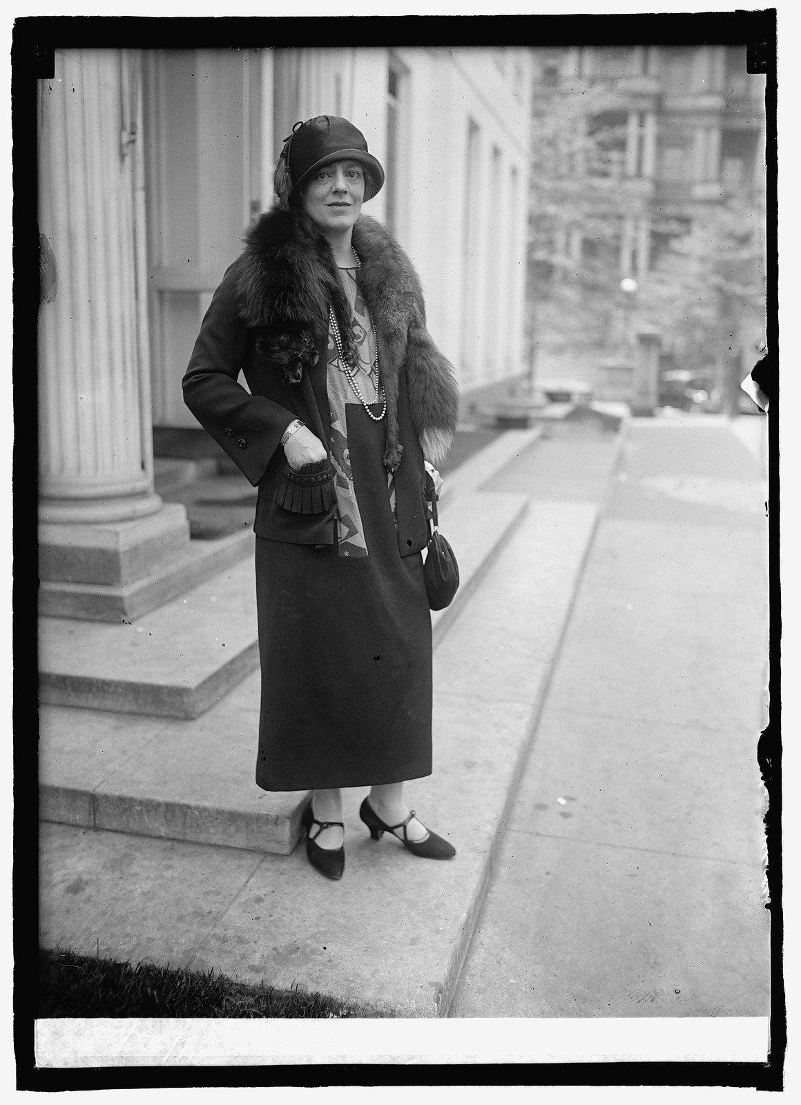 Ethel Barrymore at W.H. [i.e., White House, Washington, D.C.], 4/25/25, [19]25 April 25. — historic photograph