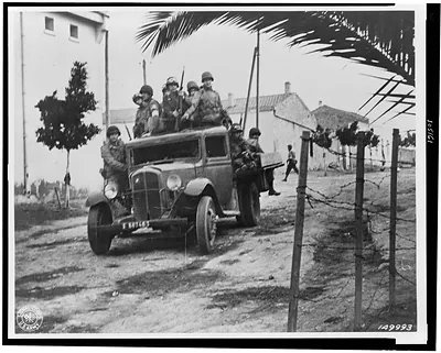 U.S. troops advancing in Oran, North Africa / photo by U.S. Army Signal Corps.