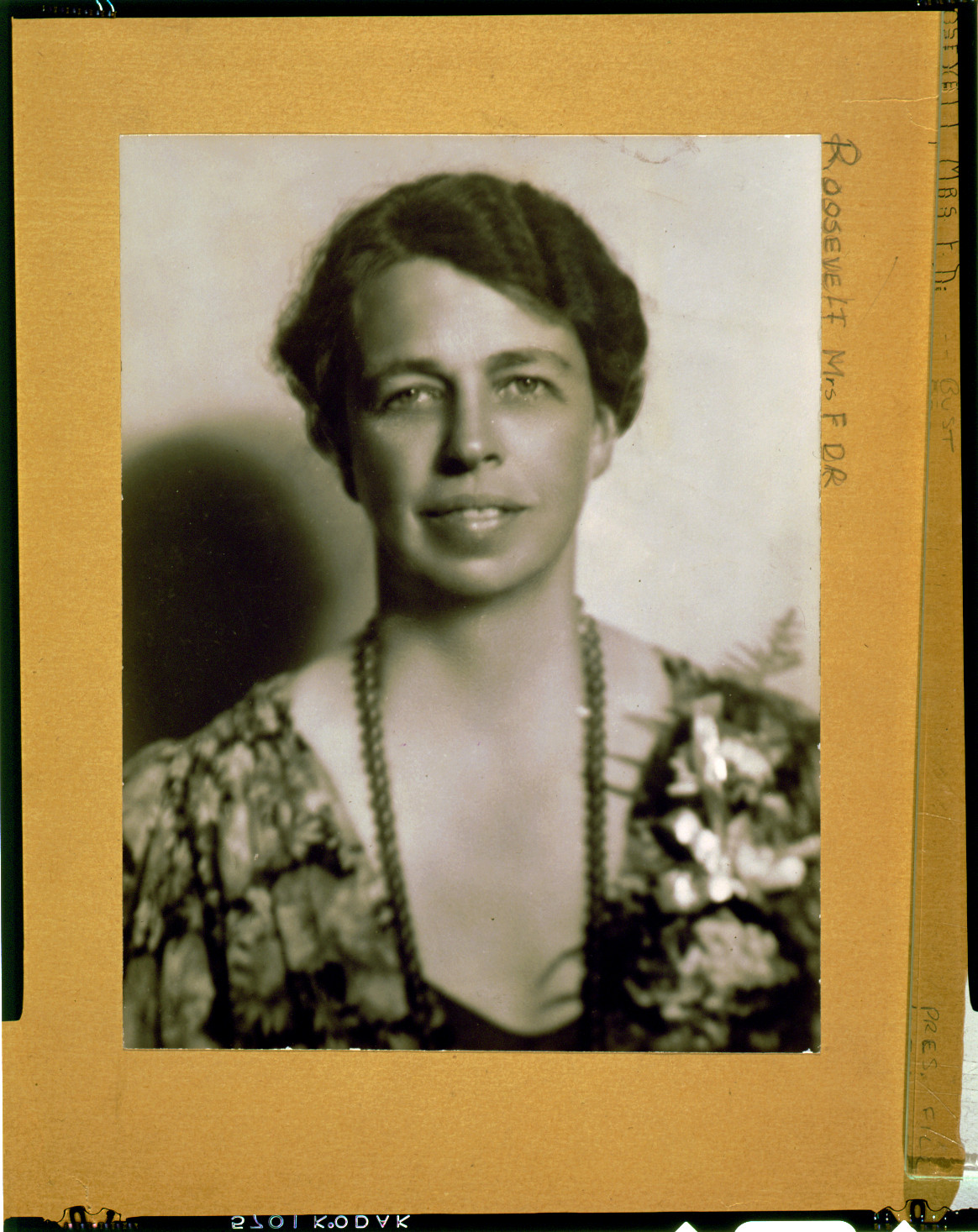 [Mrs. Franklin Delano Roosevelt, head-and-shoulders portrait, facing front], c1933 July 20. — historic photograph
