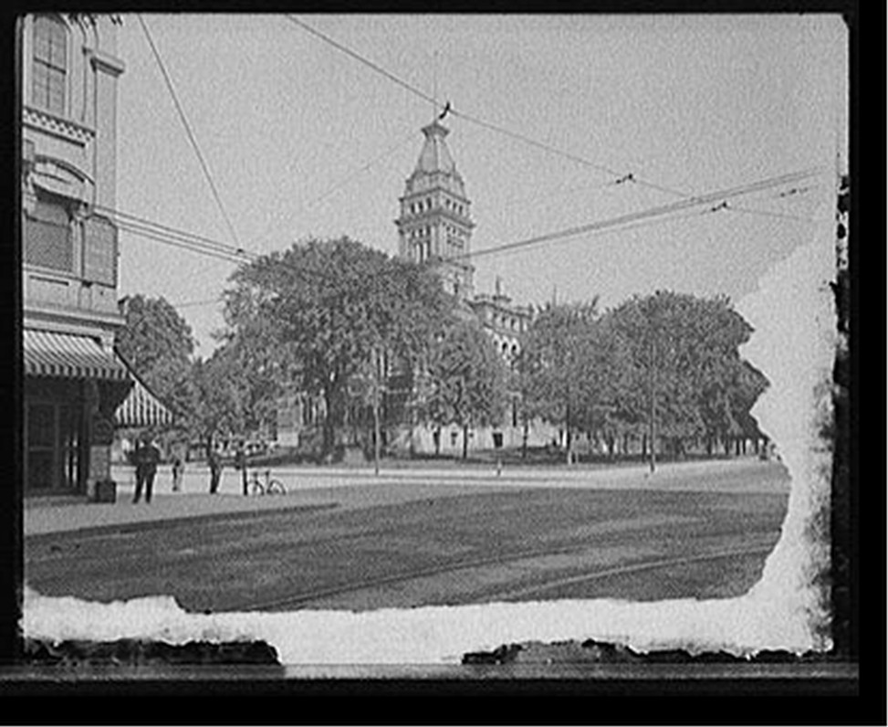 [Court house, Ann Arbor, Mich.], [between 1900 and 1910] — historic photograph
