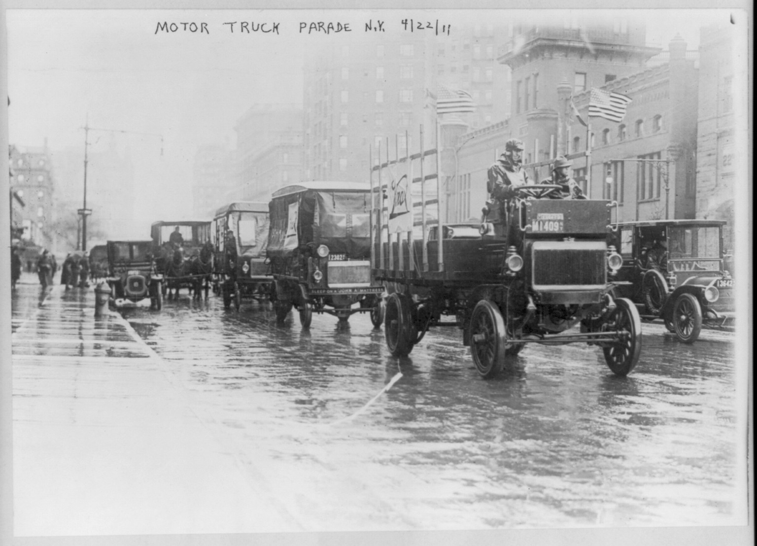 N.Y.C. - Motor truck parade, 4/22/11, 1911 — historic photograph