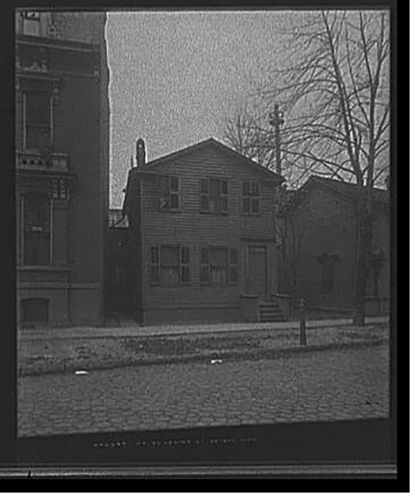 No. 33 Center St. [Street], Detroit, Mich., [between 1900 and 1910] — historic photograph