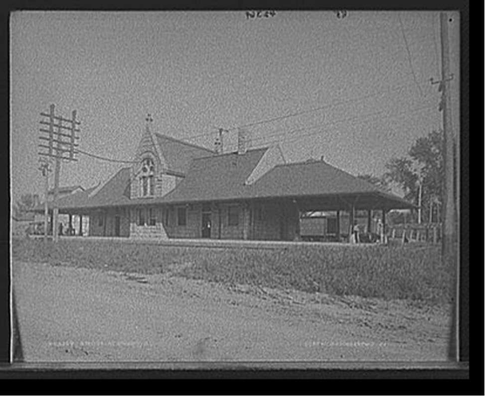 Station at Dwight, Ill., [between 1900 and 1905] — historic photograph