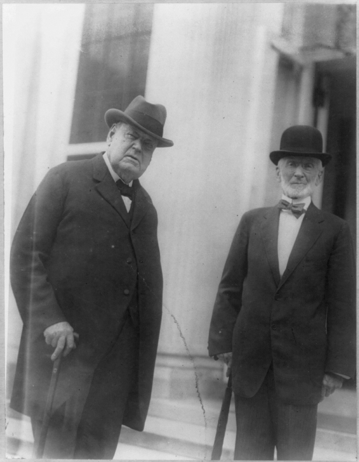 Justices call at White House, [no date recorded on caption card] — historic photograph