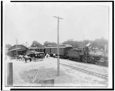 [Railroad station, Hallettsville, Texas]