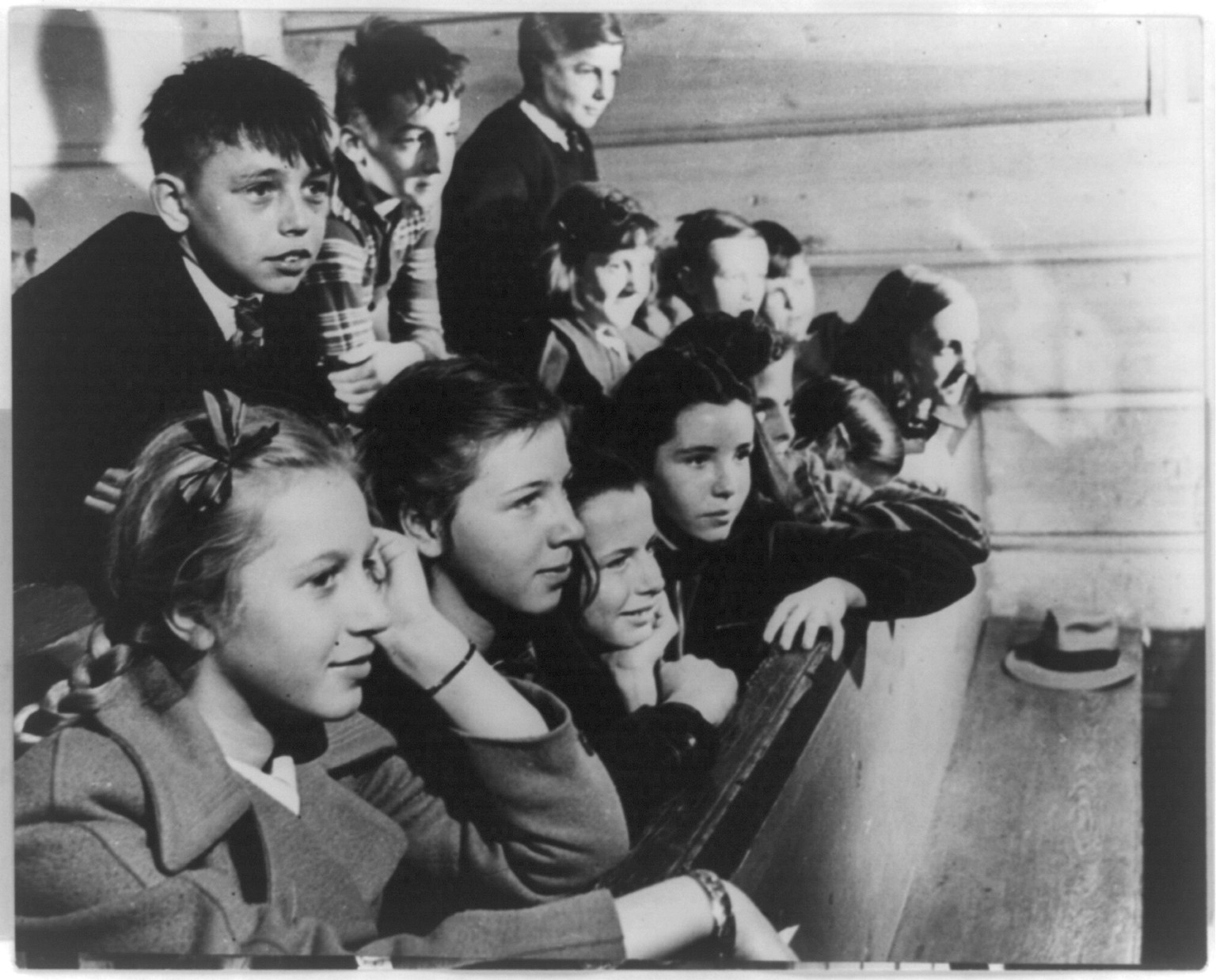 New England town meeting shows U.S. deomocracy at work, [between 1940 and 1945?] — historic photograph