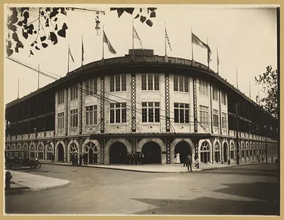 [Exterior of Forbes Field, a baseball stadium, Pittsburgh, Pennsylvania]