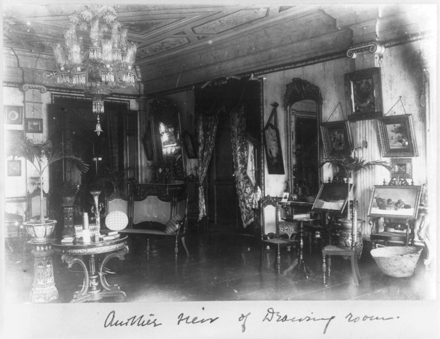 [The Lawton house, Manila: view of drawing room], [between 1899 and 1900] — historic photograph