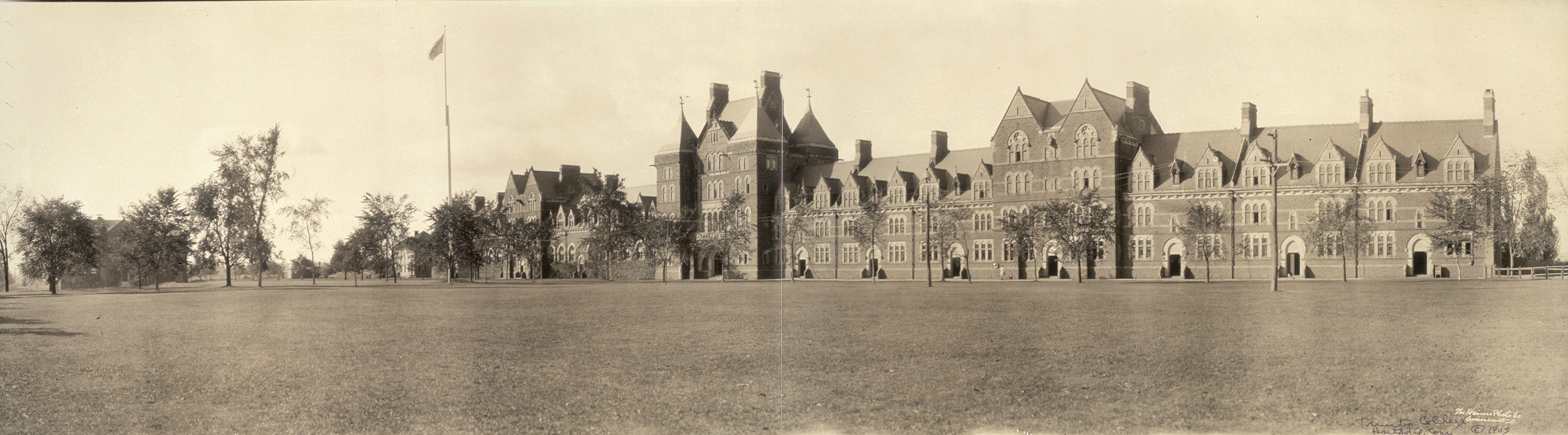 Trinity College, Connecticut, 1909, 1909 — historic image