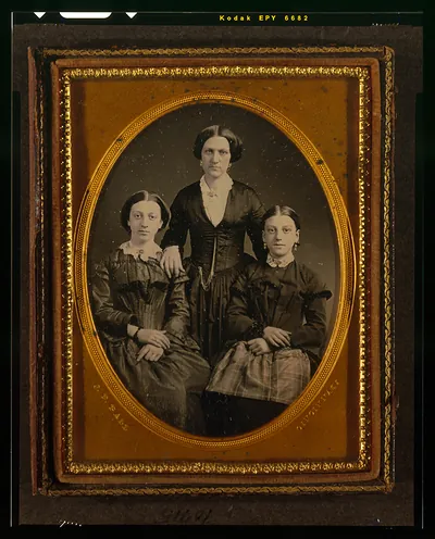 [Three unidentified women]