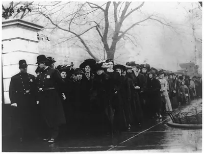 New Year's reception at White House / Harris & Ewing.