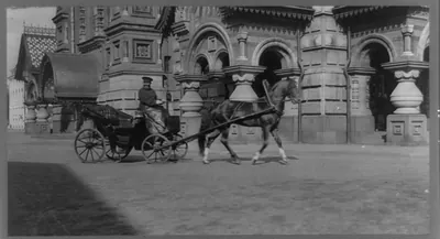 [Private droski (horse-drawn carriage), Petrograd, Russia]