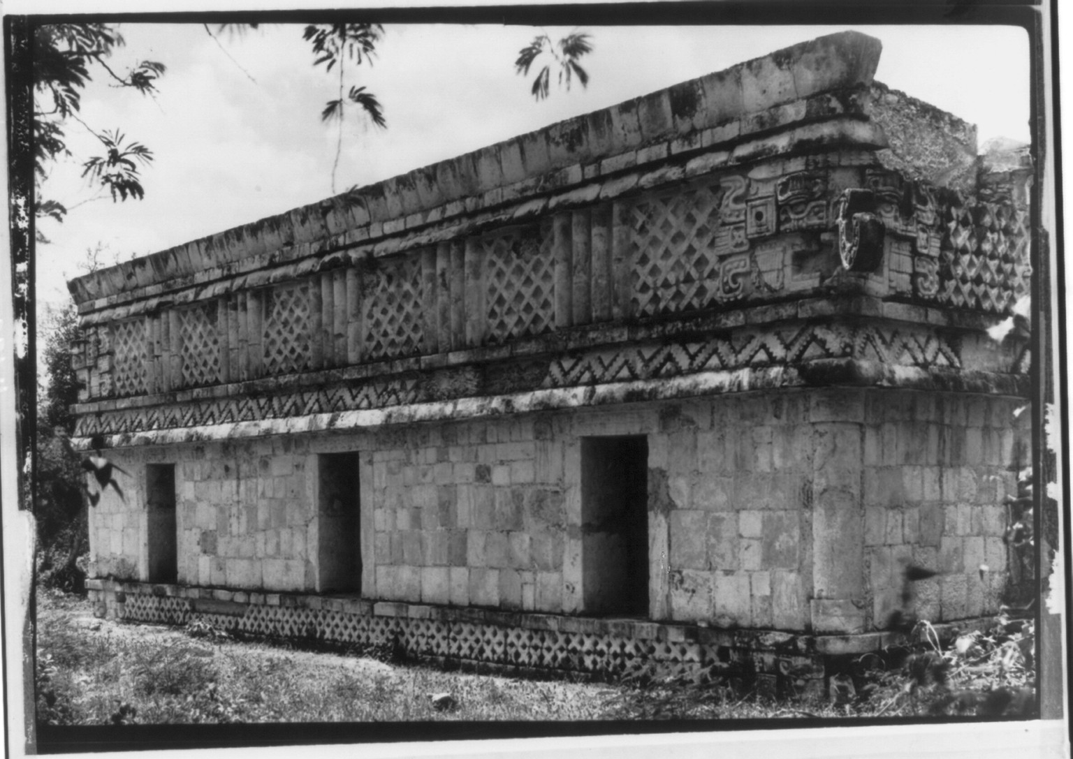 [Mayan monuments at Chichen-Itza, Yucatan, Mexico, 1932: Temple of the Three Lintels"]", 1932 — historic photograph
