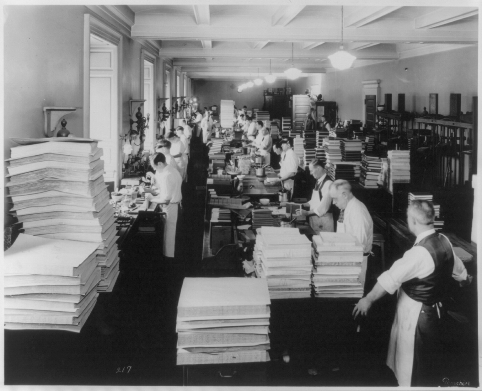 [U.S. Government bookbinding activities, Mar. 1936], [1936] — historic photograph