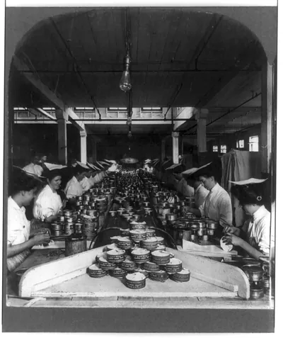 [Labeling cans of the Veribest" products in Armour's Packing Plant U.S.A.]"