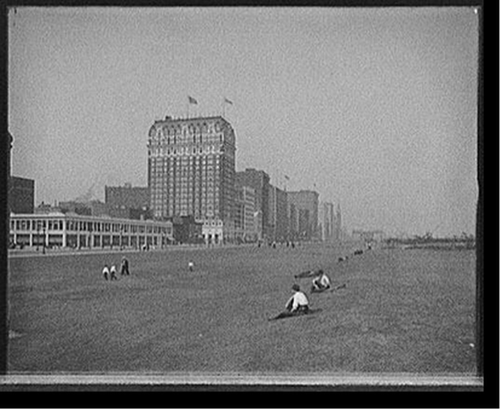 [Grant Park, Chicago, Ill.], [between 1900 and 1920] — historic photograph