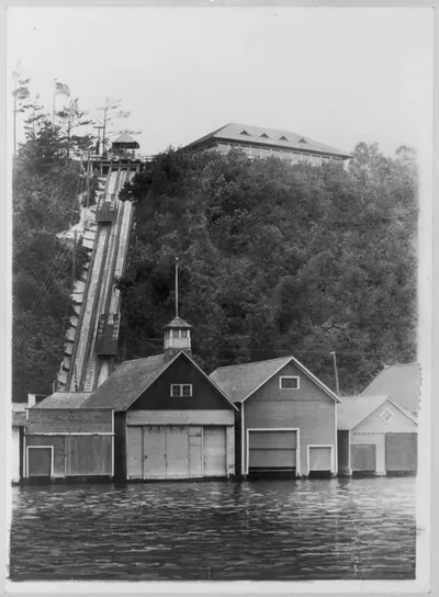 [Lookout pavillion and incline railway, Macatawa, Michigan]