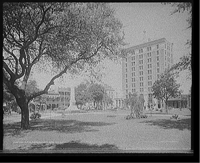 The Plaza, American Nat'l [National] Bank and custom house, Pensacola, Fla.