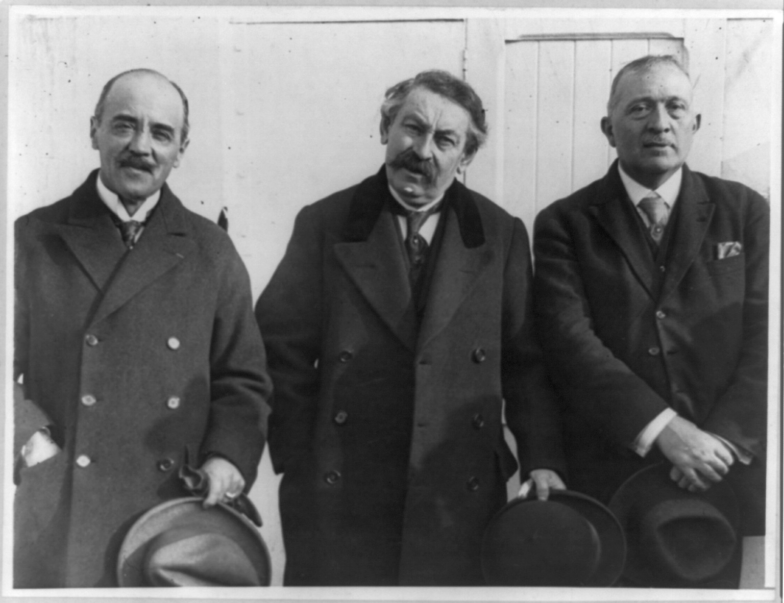 French delegates to arms parley arrive in New York, 1921 Nov. 7. — historic photograph
