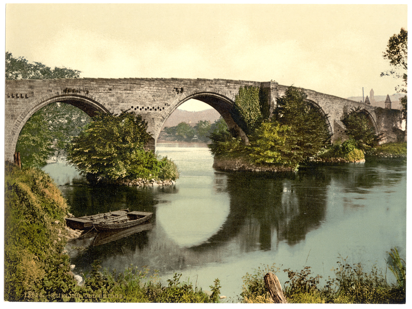Old bridge Stirling Scotland, [between ca. 1890 and ca. 1900]. — historic print