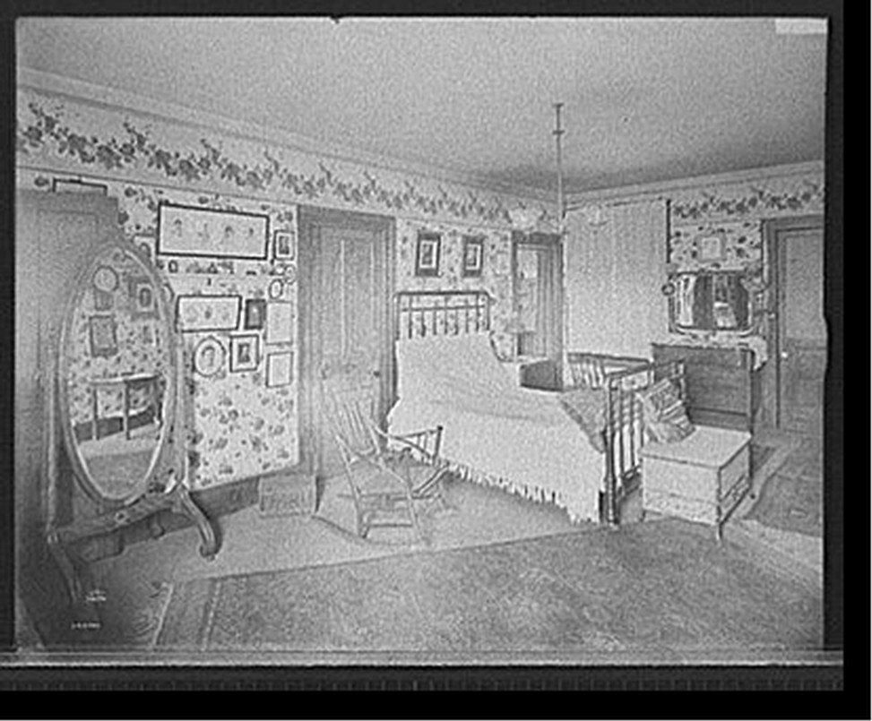 [Douglas residence, bedroom with cheval glass, Detroit, Mich.], [between 1905 and 1915] — historic photograph