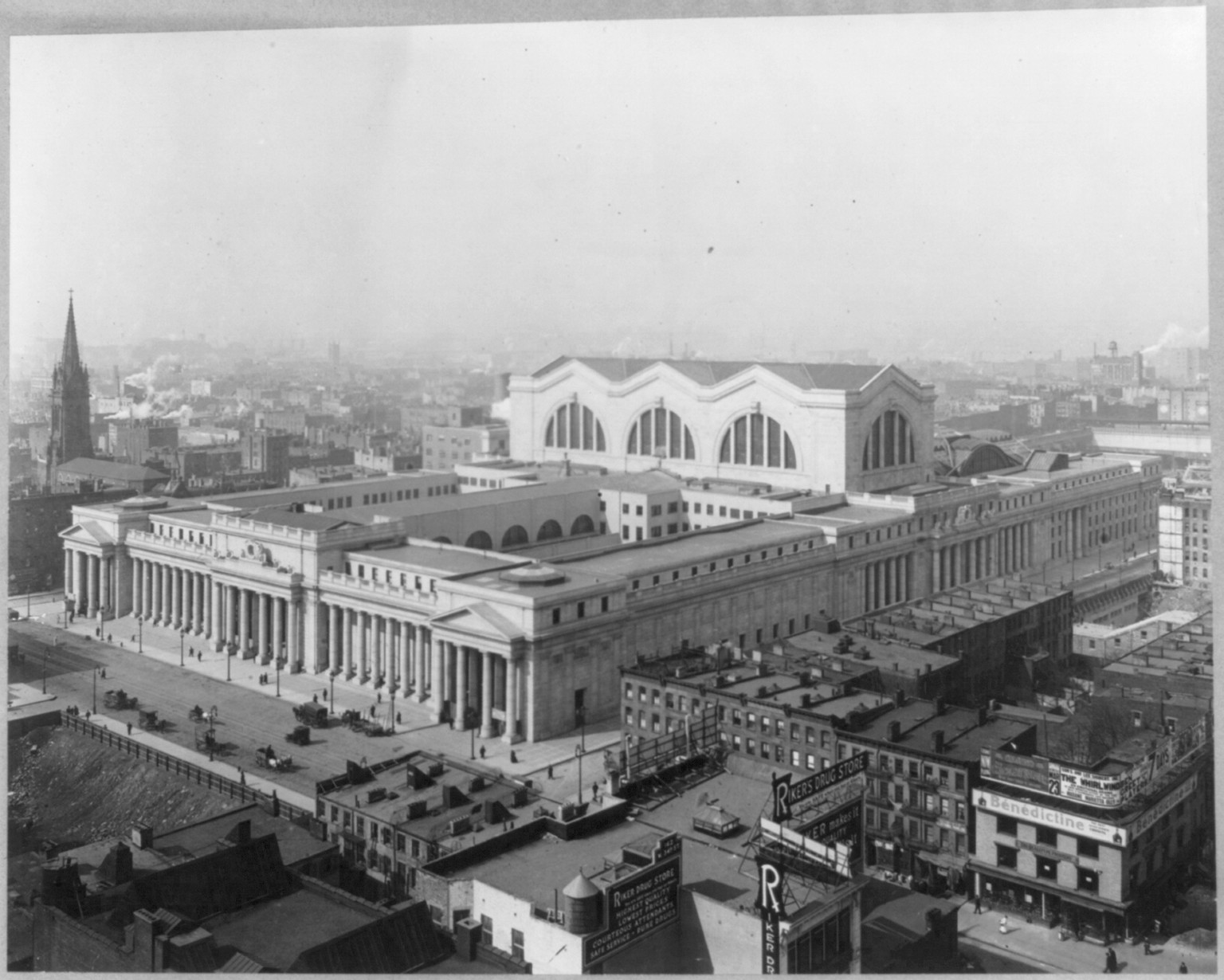 Pennsylvania Railroad Station, New York City, c1910. — historic photograph