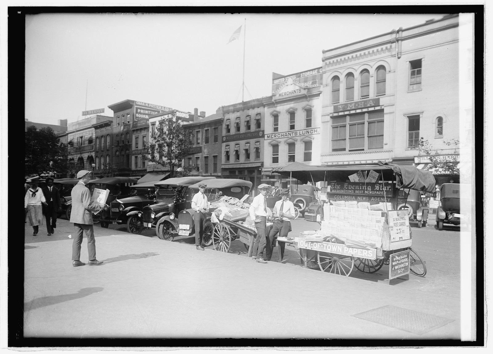 Nat. Fruit Co., [between 1921 and 1924] — historic photograph