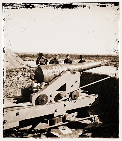 Savannah Georgia (vicinity). Big gun at Fort McAllister