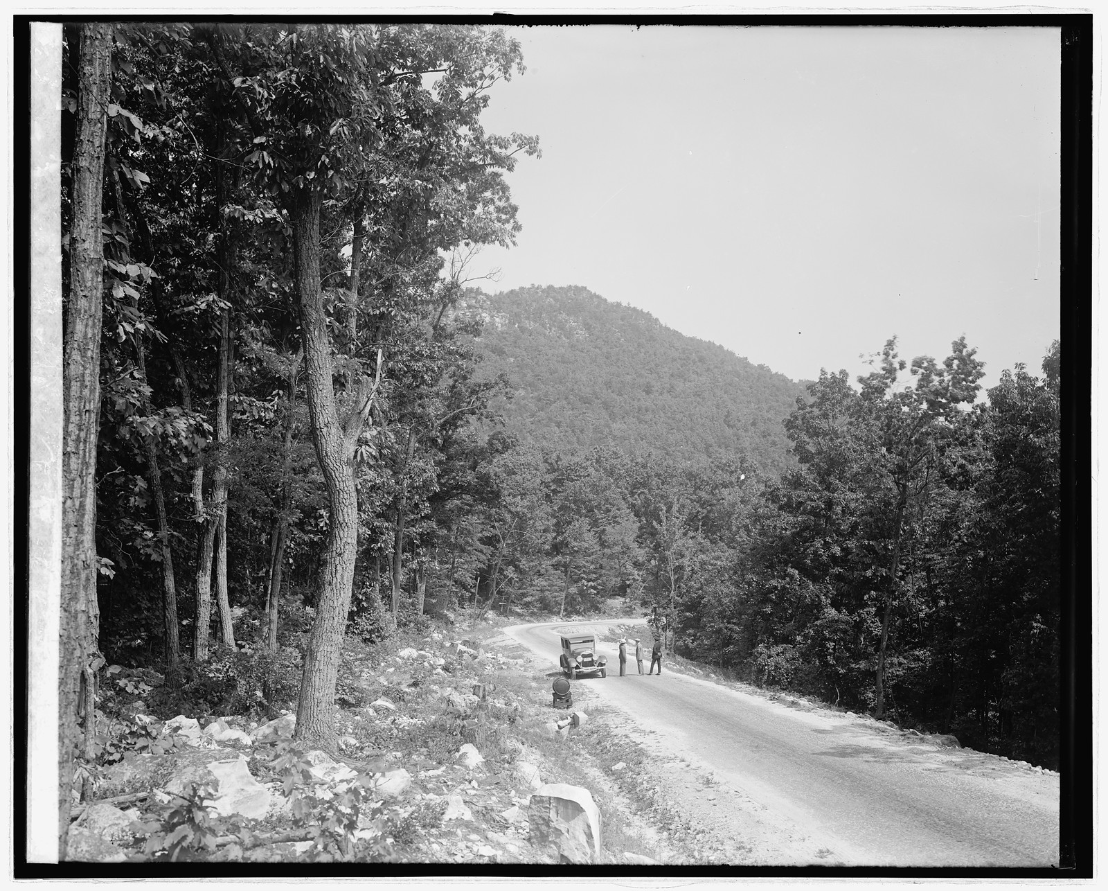 Lee Highway Assn., [between 1910 and 1926] — historic photograph