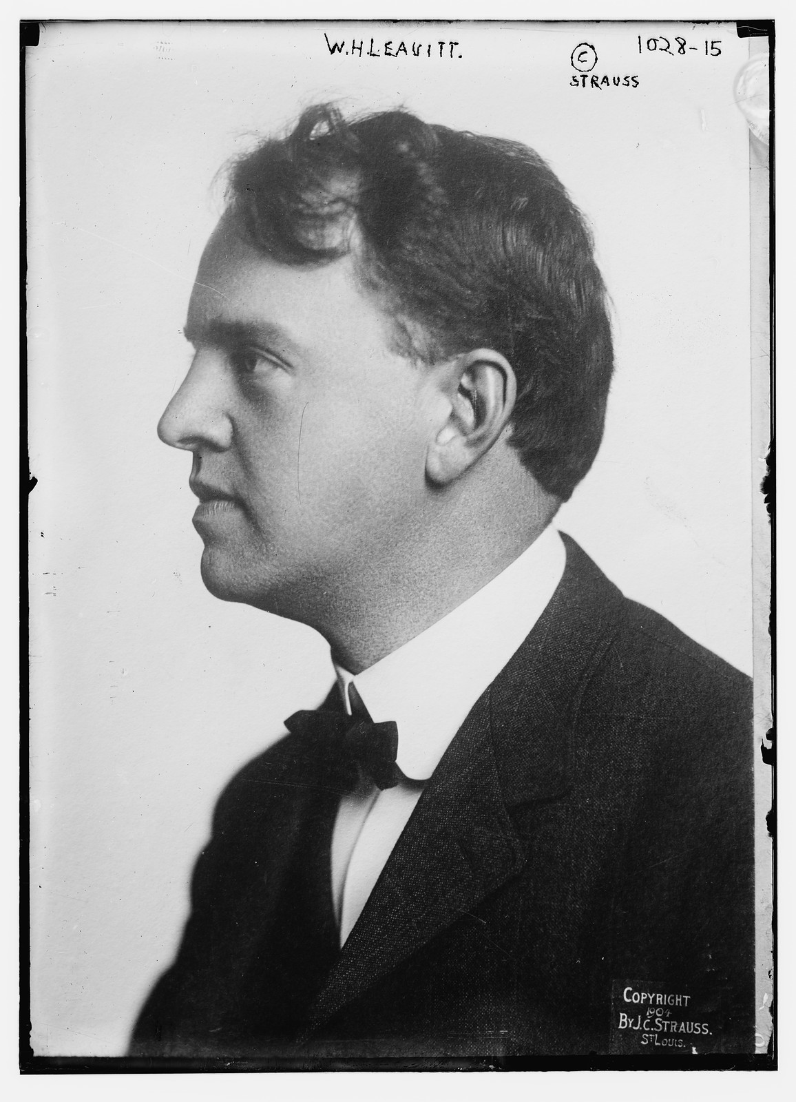 J.C. Leavitt, J.C. Strauss, St. Louis / J.C. Strauss, 1904 — historic photograph