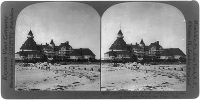 Hotel Palm Garden and waters of the Pacific at Coronado Beach, San Diego, Calif.