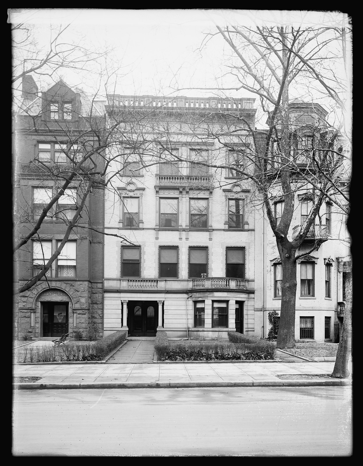 Times, 907 16, N.W., [Washington, D.C.], [1919 or 1920] — historic photograph