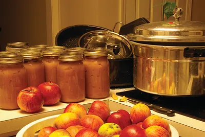 Canning Applesauce