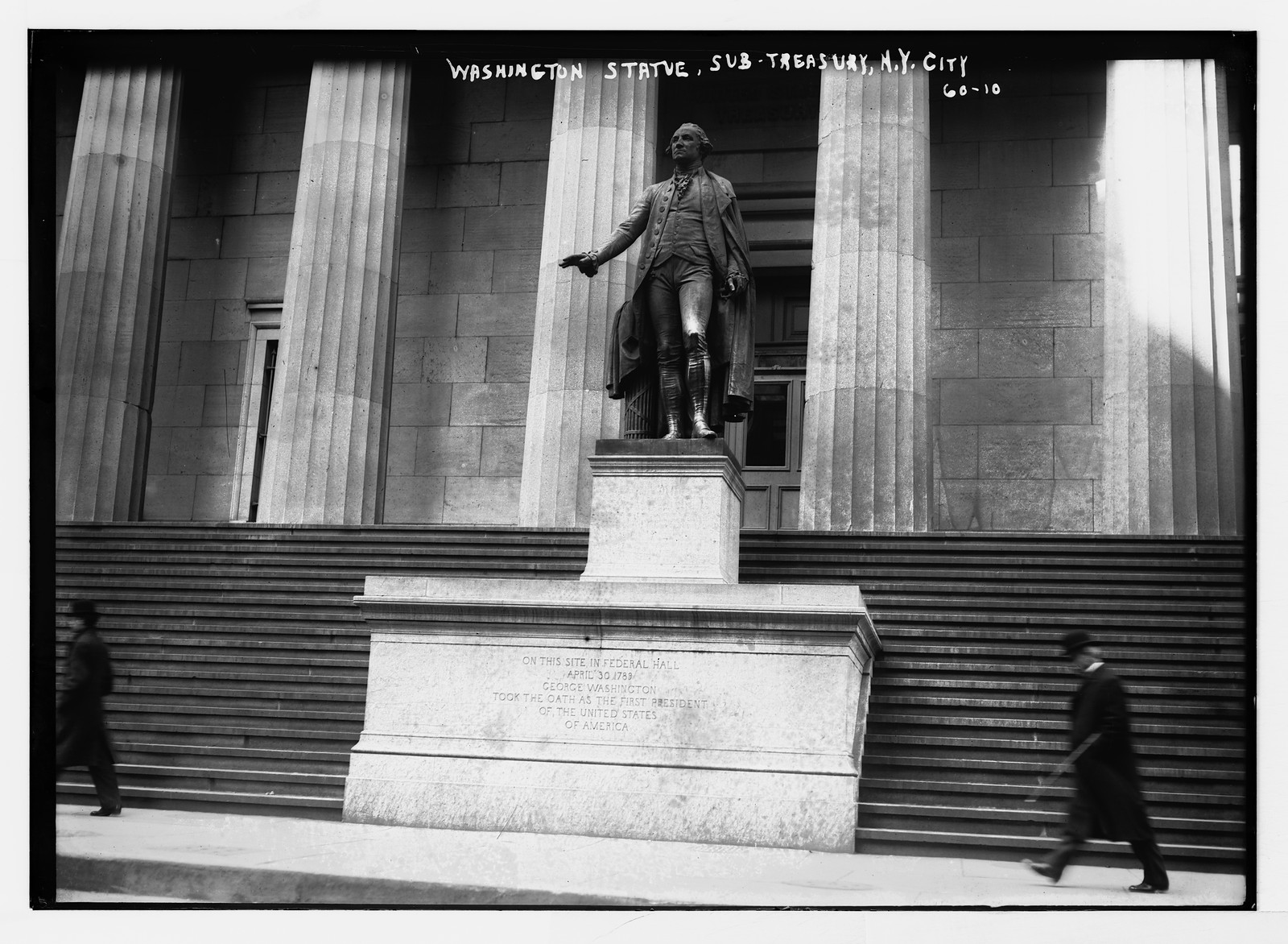 George Washington statue before Sub-Treasury, New York City, n/a — historic photograph