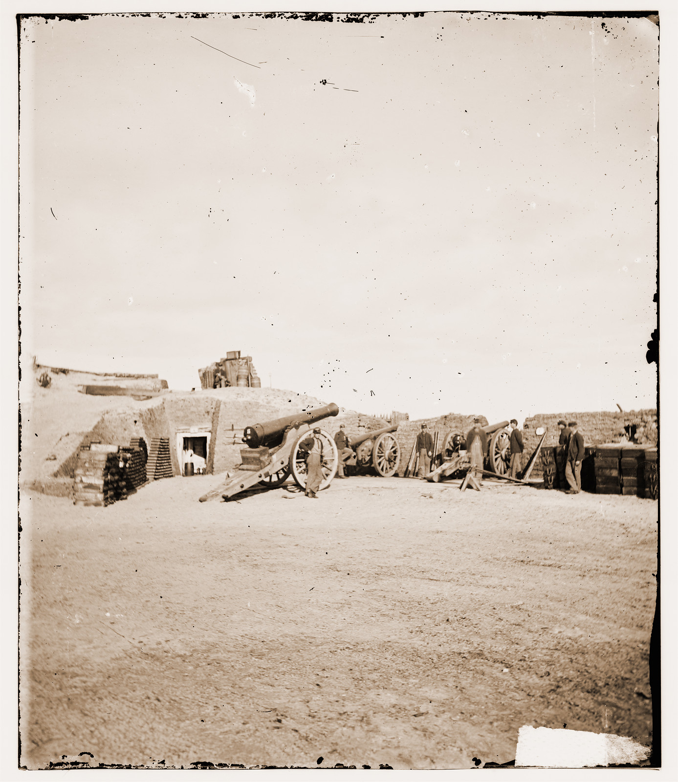Charleston South Carolina (vicinity). Interior of Fort Putnam on Morris Island show, 1865 — historic photograph