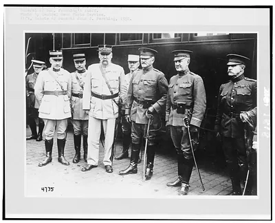 Pershing at his arrival at the Paris railroad station